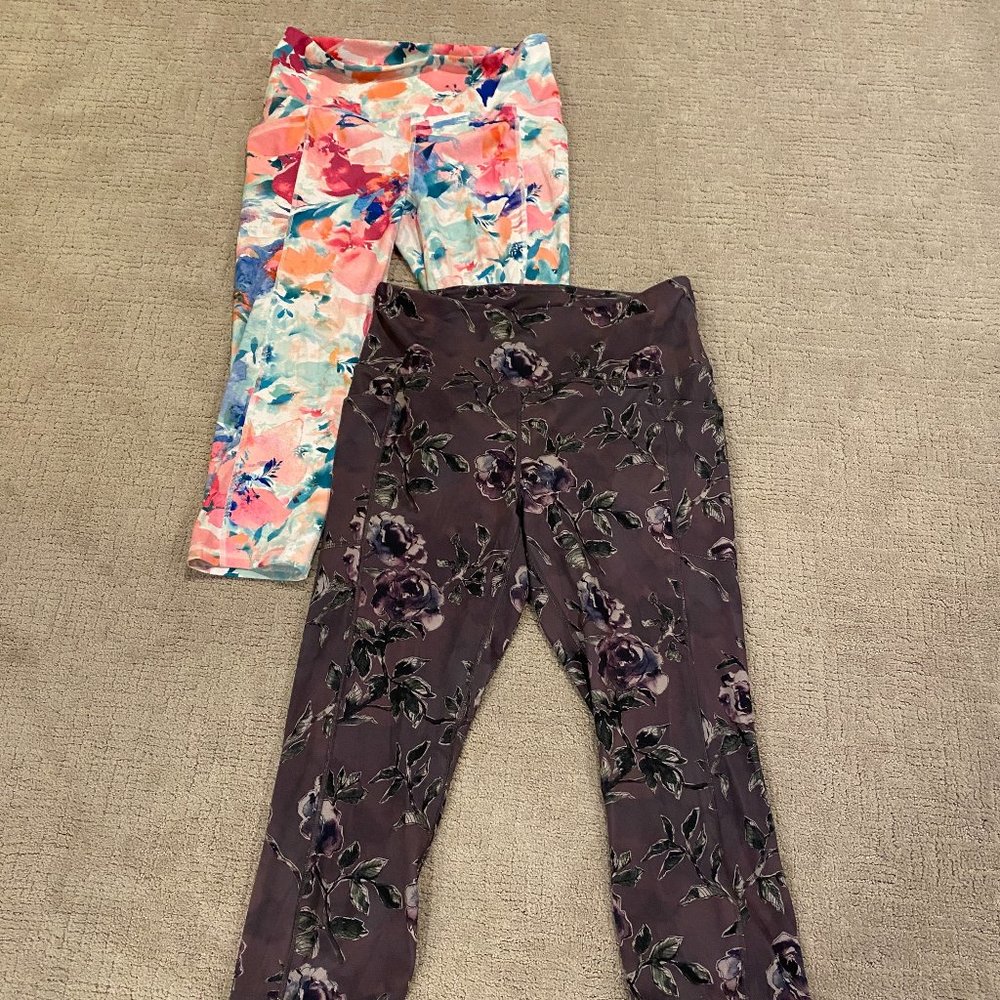 2 Pairs of Printed Leggings by REX